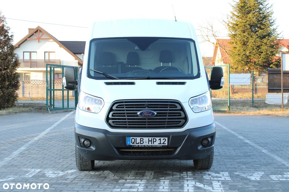 Ford Transit - 12