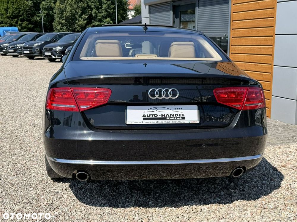Audi A8 - 7