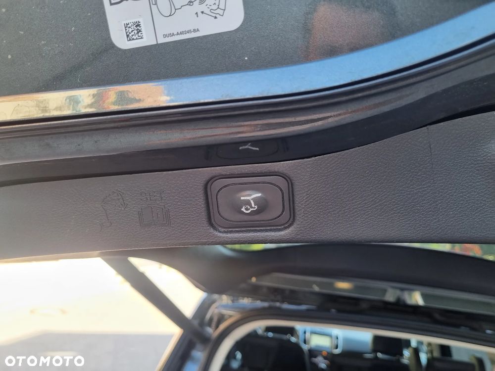 Ford Galaxy 1.5 EcoBoost GPF Titanium - 17