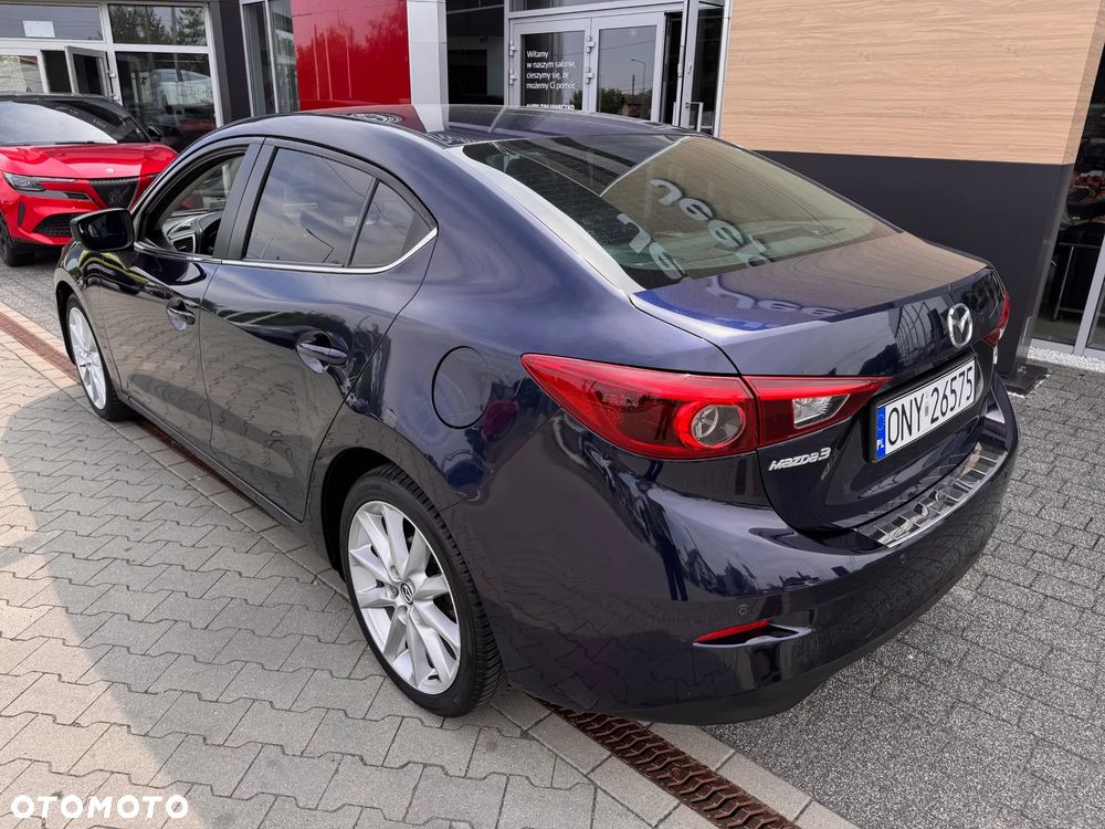 Mazda 3 - 4