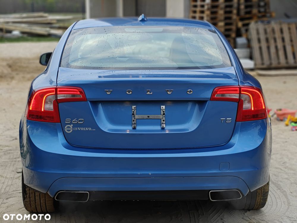 Volvo S60 2.5 T5 - 7