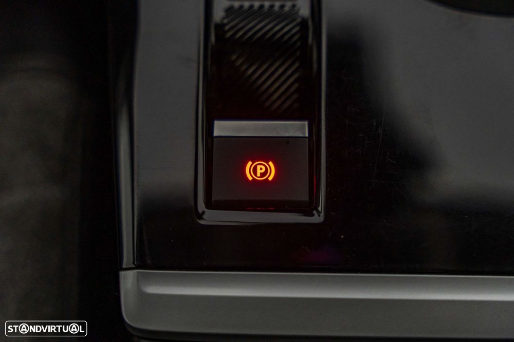 Citroën C5 X 1.6 Hybrid Plus e-EAT8 - 33