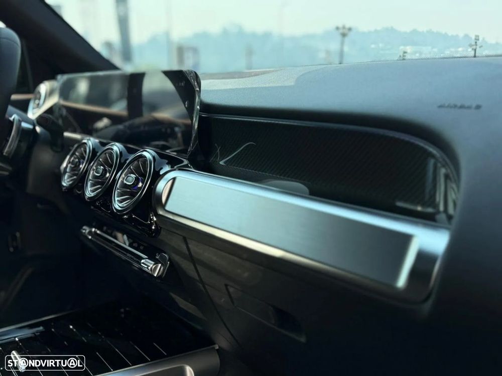 Mercedes-Benz GLB 200 d AMG Line - 18