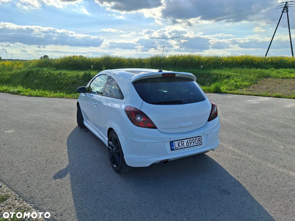 Opel Corsa 1.4 16V Limited Edition - 13