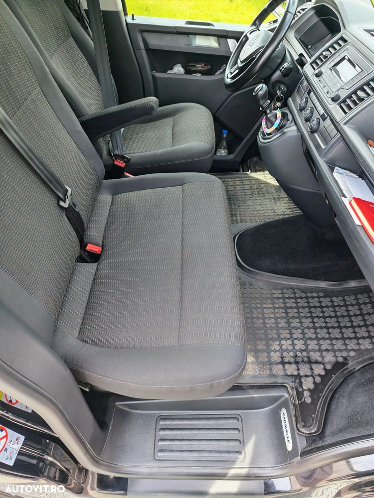 Volkswagen Caravelle - 11