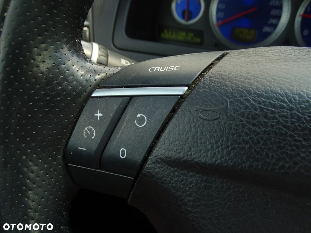 Volvo XC 90 - 23