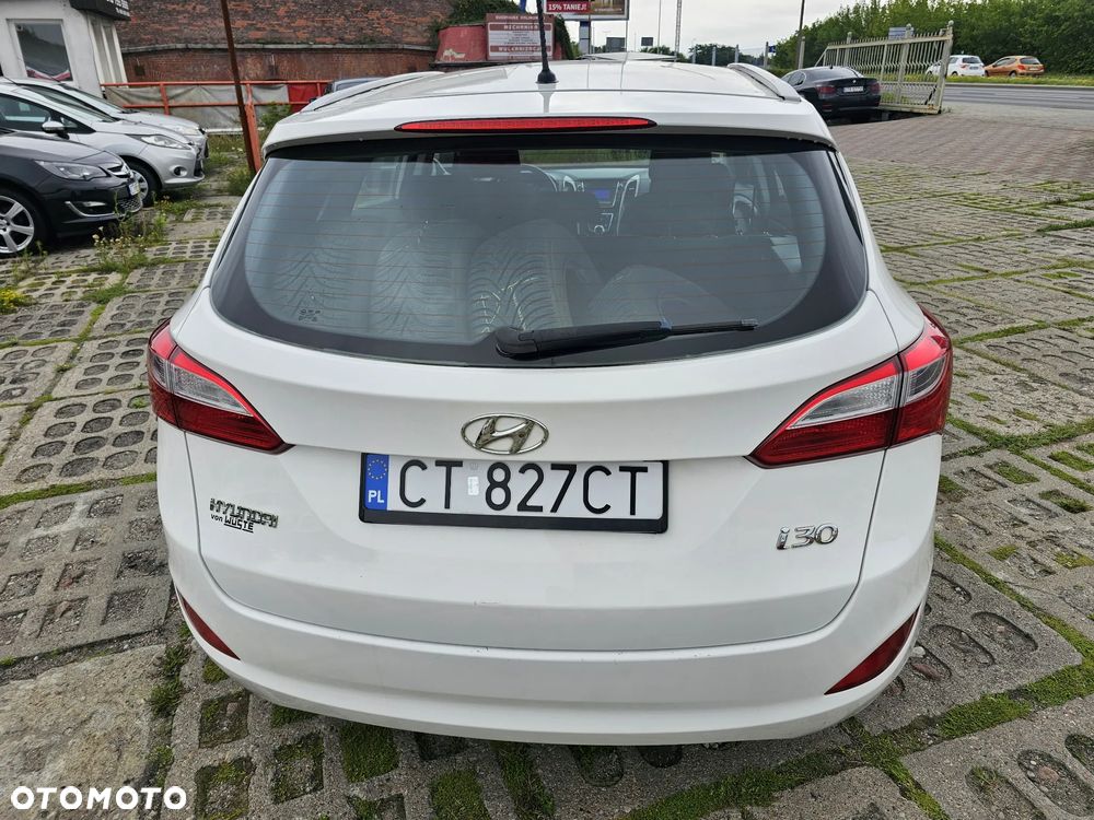 Hyundai i30 1.4 Intro Edition - 6