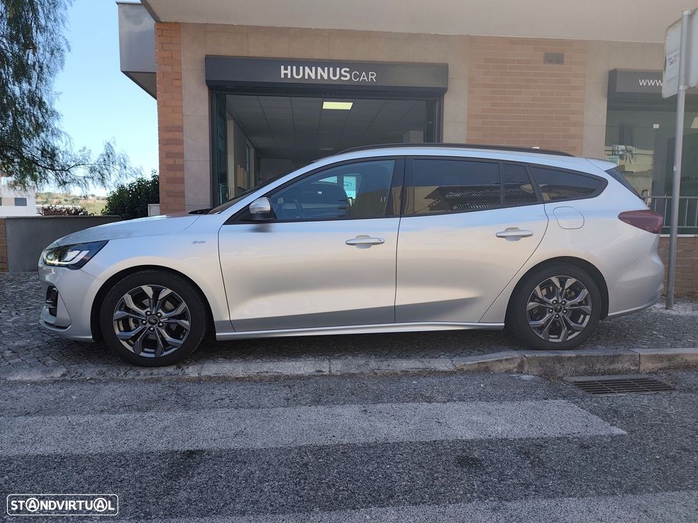 Ford Focus SW 1.0 EcoBoost MHEV ST-Line Aut. - 4