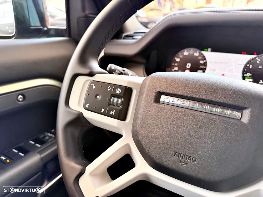 Land Rover Defender 2.0 P300e 110 AWD X-Dynamic HSE - 13