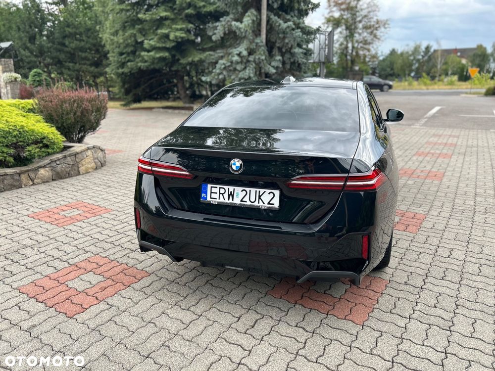 BMW Seria 5 520i M Sport Edition - 8
