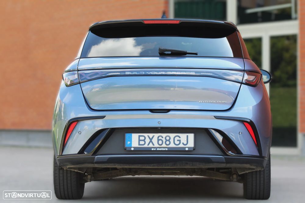 BYD Dolphin 60.4 kWh Design - 11
