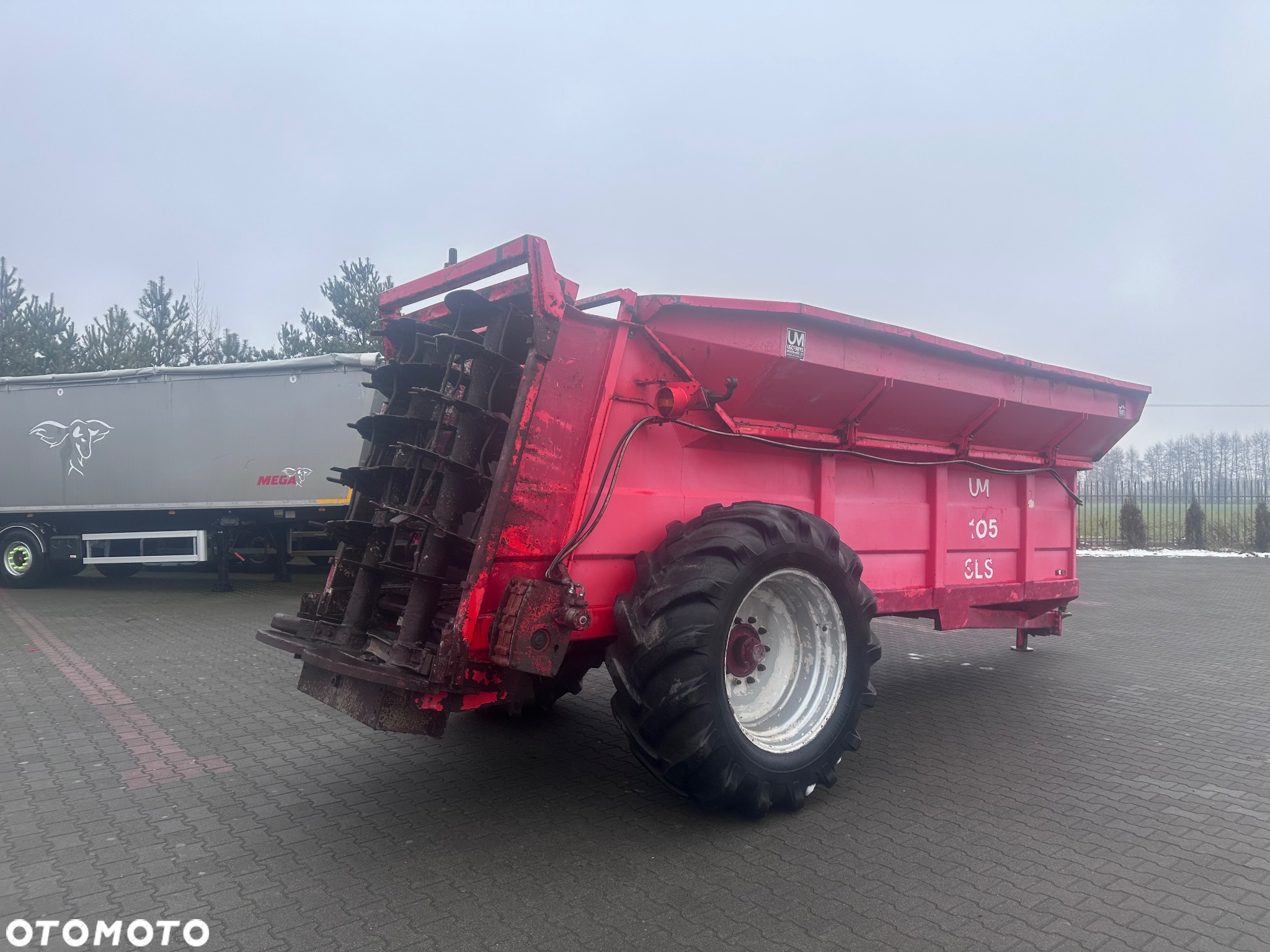 Bergmann Bronderslev UM 105 SLS Bardzo mocny rozrzutnik obornika wapna pomiotu osadów - 9