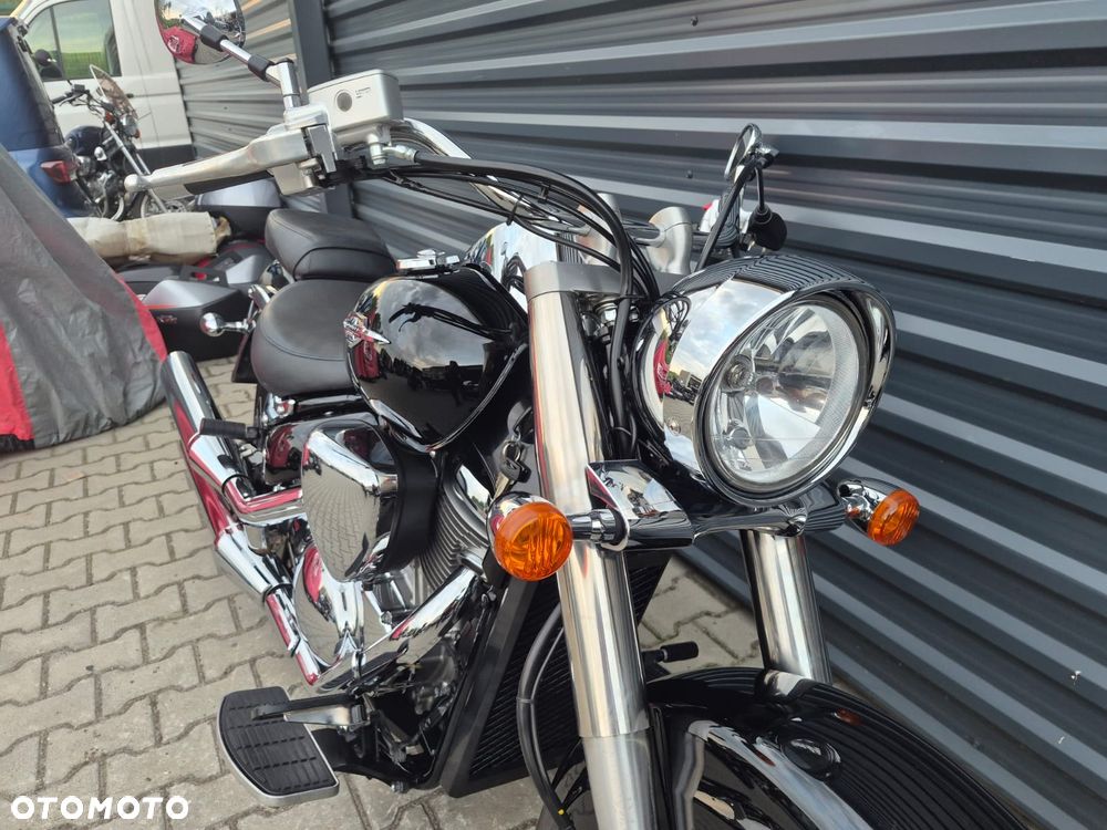 Suzuki Intruder - 20