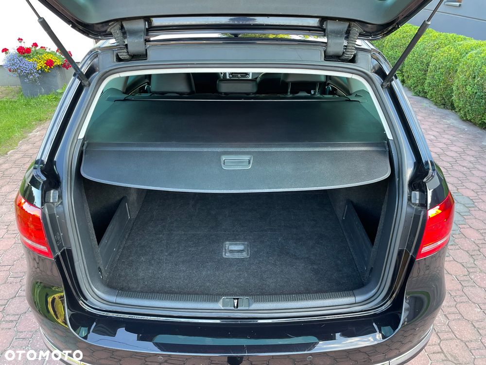 Volkswagen Passat - 10