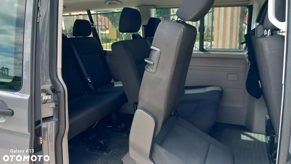 Volkswagen Caravelle 2.0 TDI L2 Trendline Mixt - 2