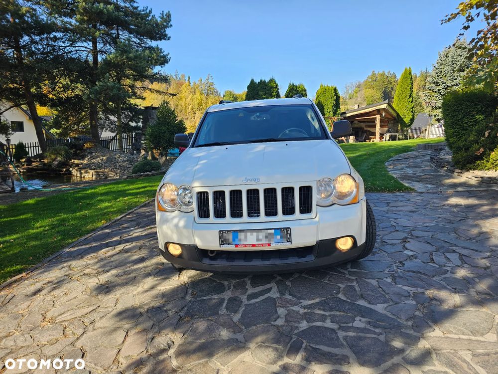 Jeep Grand Cherokee 2010 photo 2