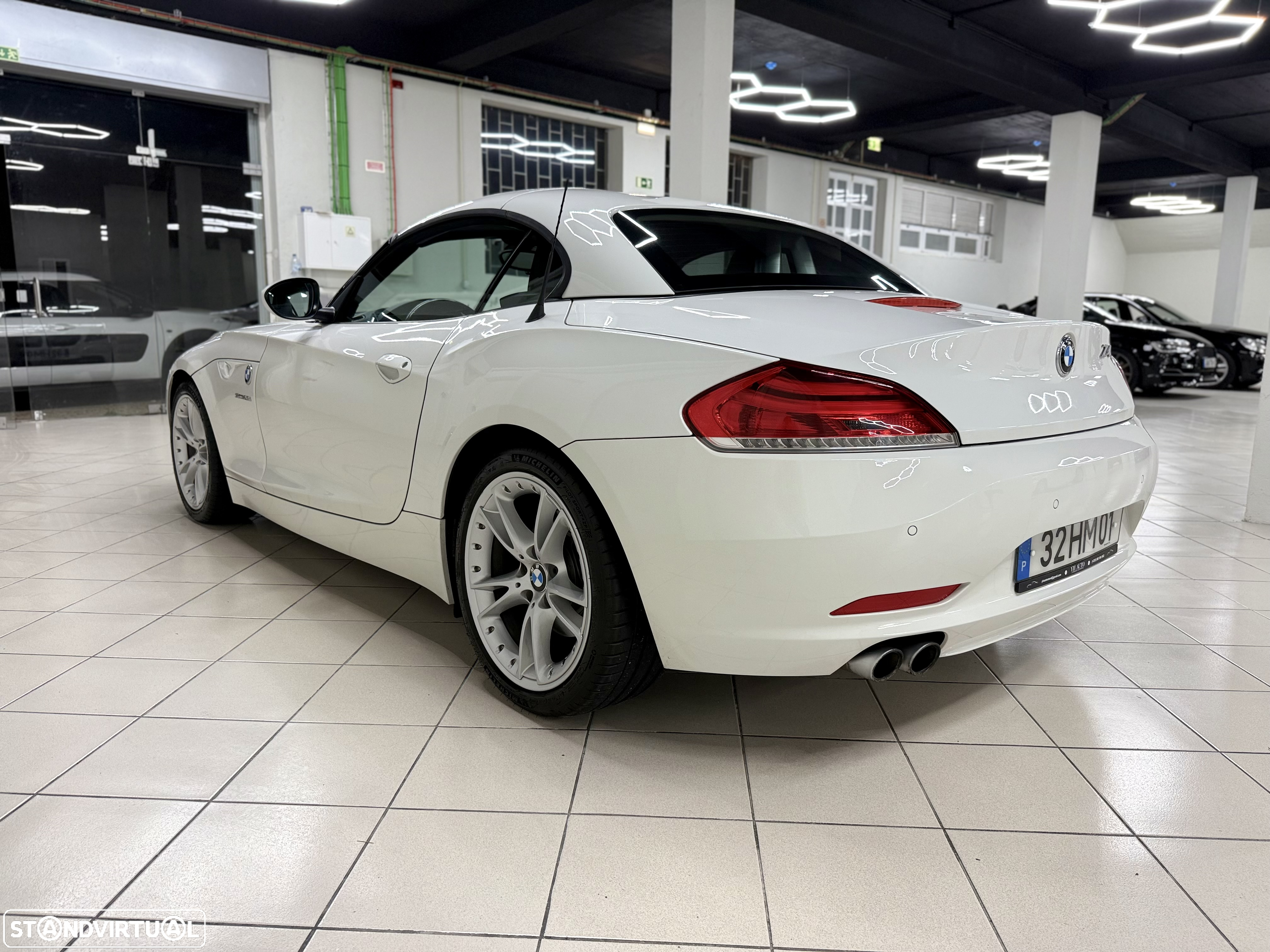 BMW Z4 23 i - 12