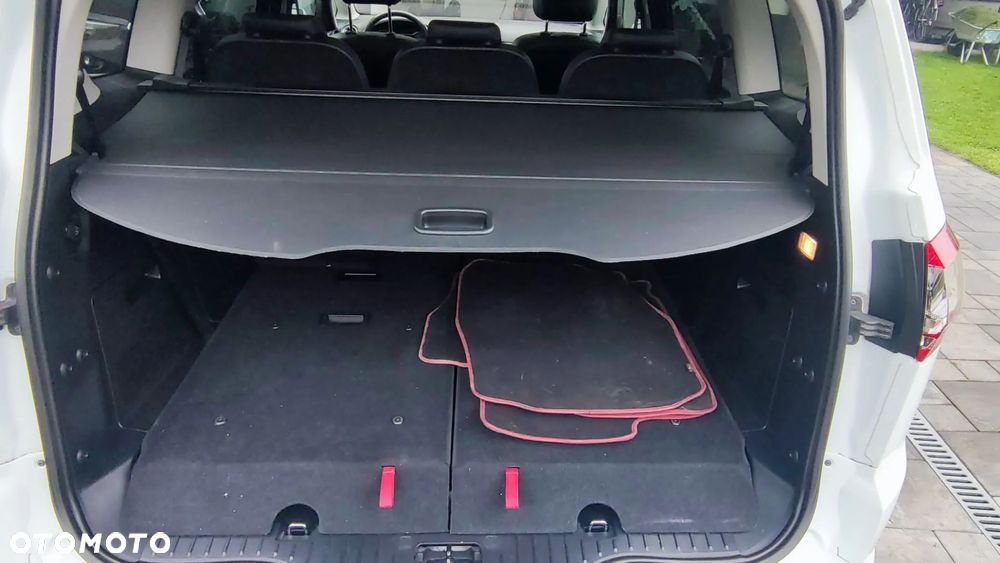 Ford S-Max 2.0 TDCi DPF Titanium - 17
