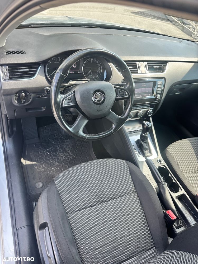 Skoda Octavia 1.6 TDI DPF DSG Active - 12