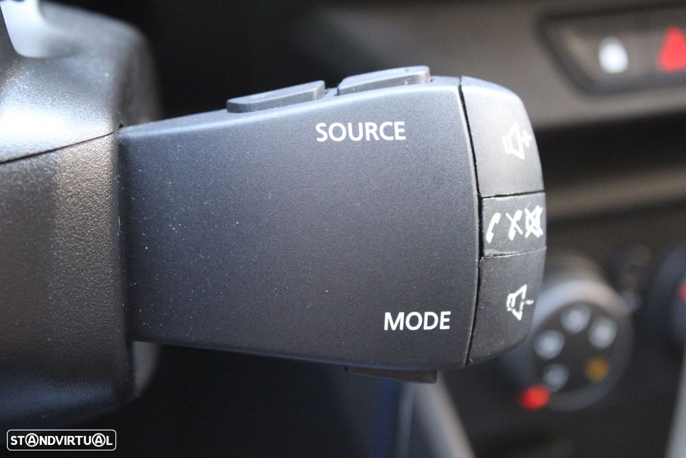 Dacia Sandero 1.0 ECO-G Essential Bi-Fuel - 16