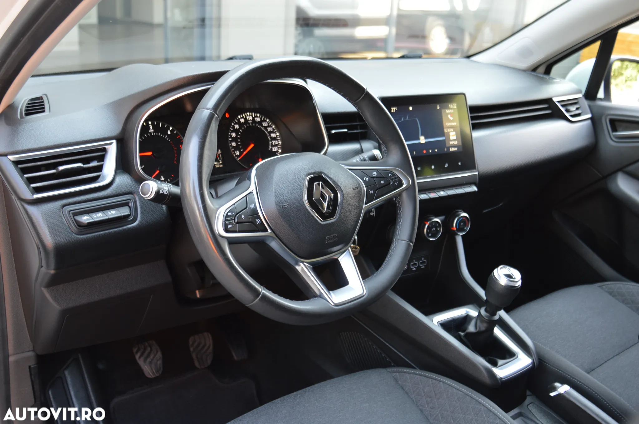 Renault Clio BLUE dCi 115 BUSINESS EDITION - 16