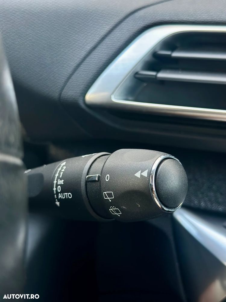 Peugeot 3008 - 24