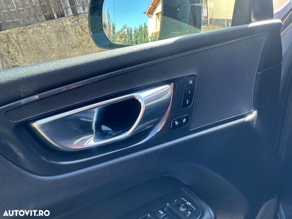 Volvo XC 60 B4 D AWD Geartronic Inscription - 11