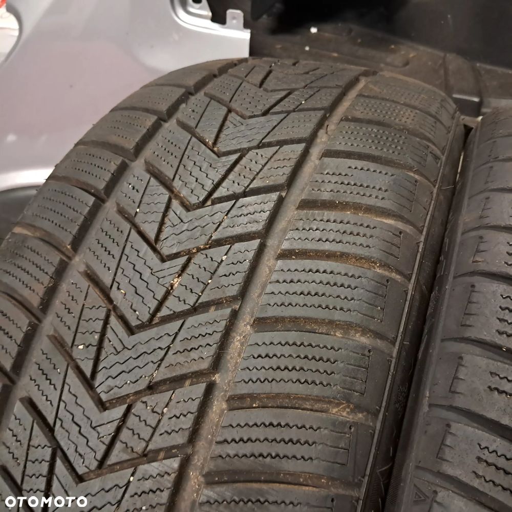 Opony zimowe 215/45/18 215/45R18 zima 2szt para ładne 2022rok - 2