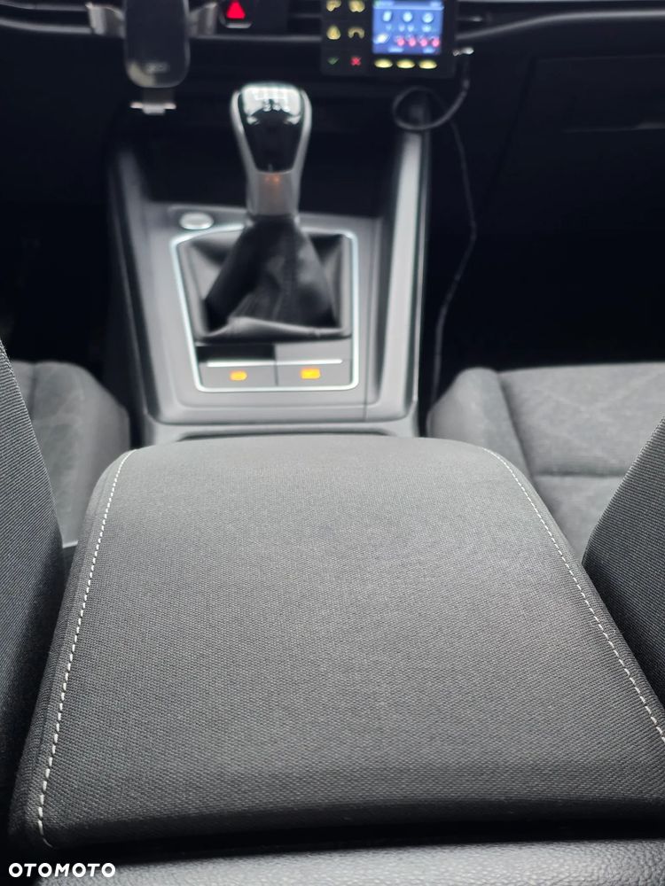 Volkswagen Golf 2.0 TDI Life - 18