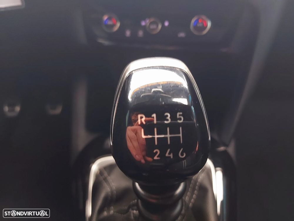 Opel Corsa 1.2 T GS - 21