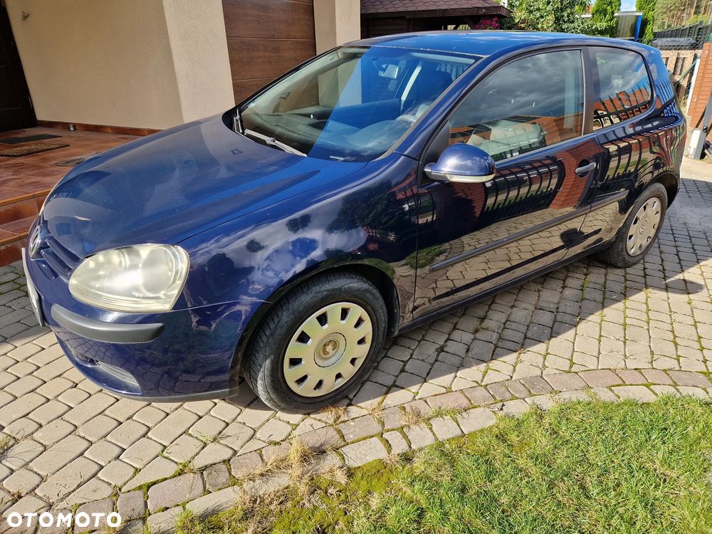 Volkswagen Golf - 1