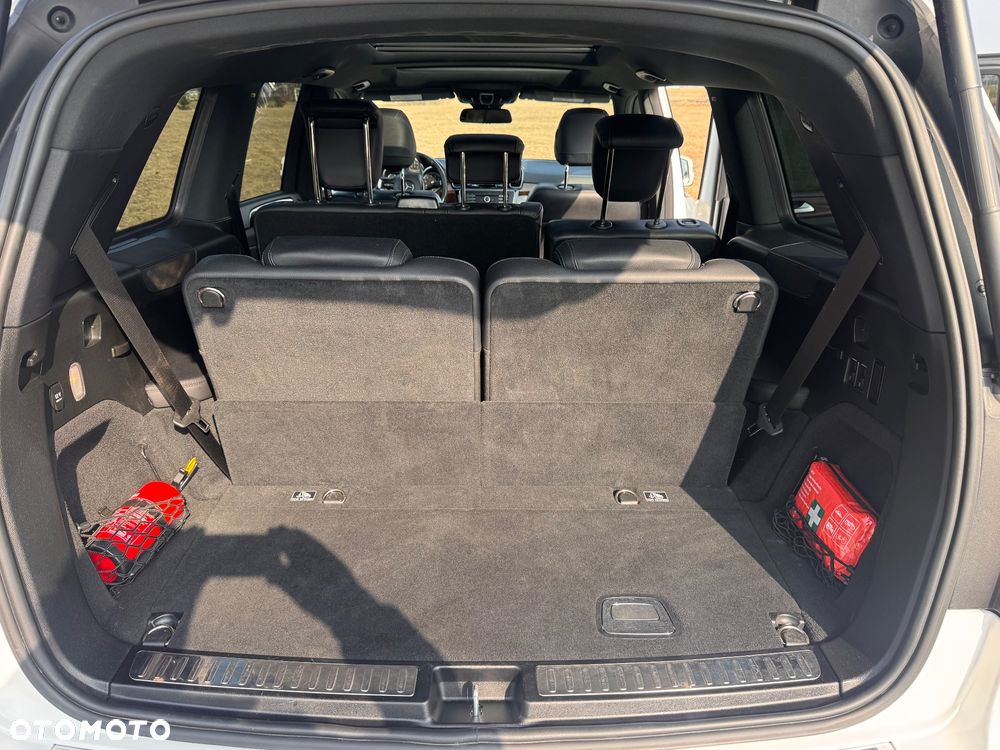 Mercedes-Benz GLS 400 4Matic 9G-TRONIC AMG Line - 25
