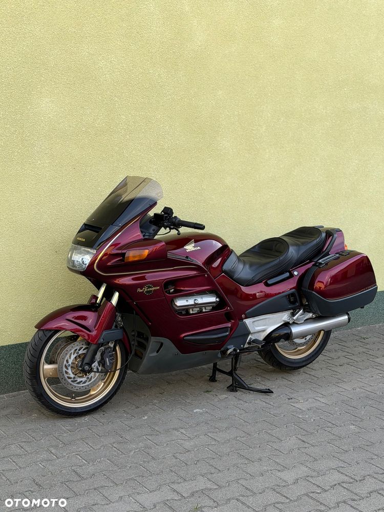 Honda ST - 28