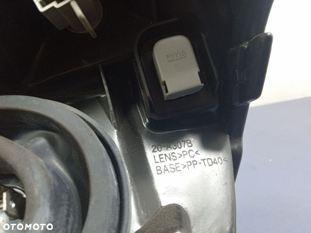 NISSAN MICRA III K12 REFLEKTOR PRAWY LAMPA H4 EU 20-A307 - 7