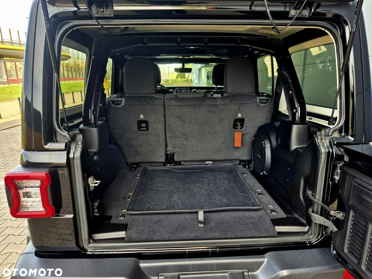 Jeep Wrangler - 30