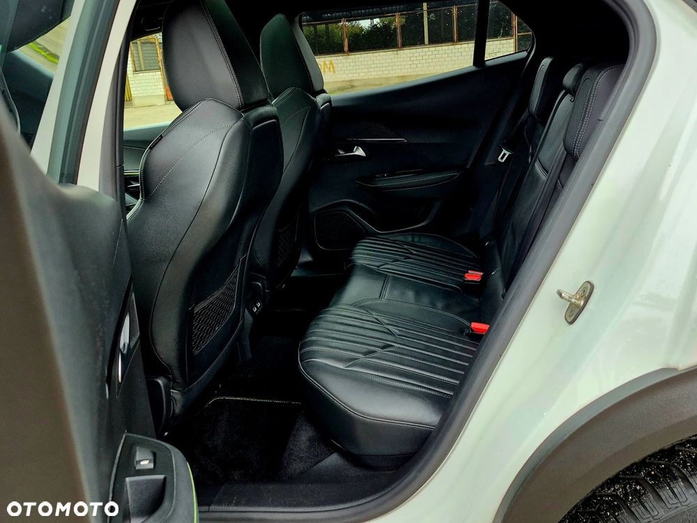 Peugeot 2008 1.5 BlueHDi GT S&S EAT8 - 15