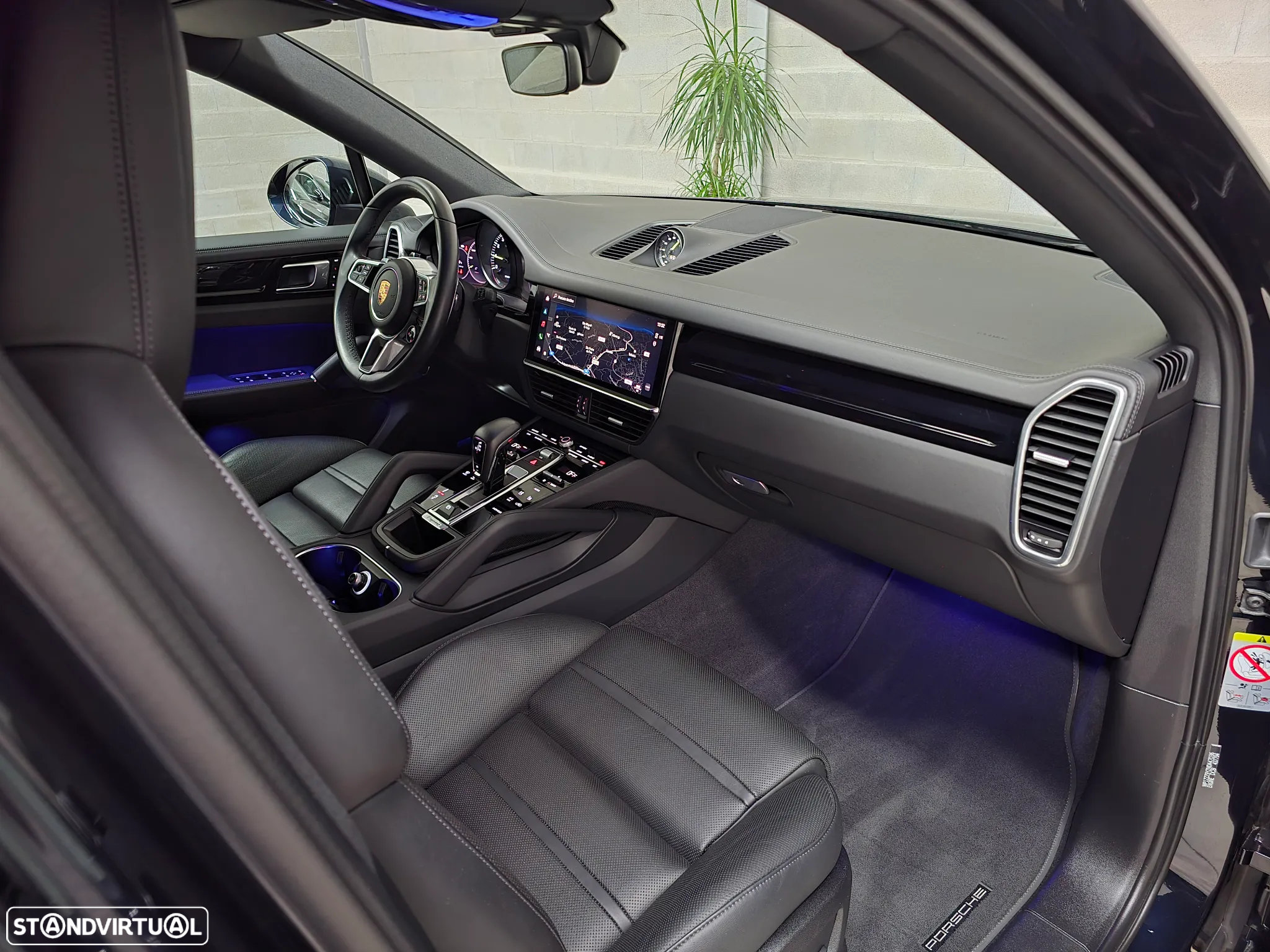 Porsche Cayenne Coupé E-Hybrid - 12