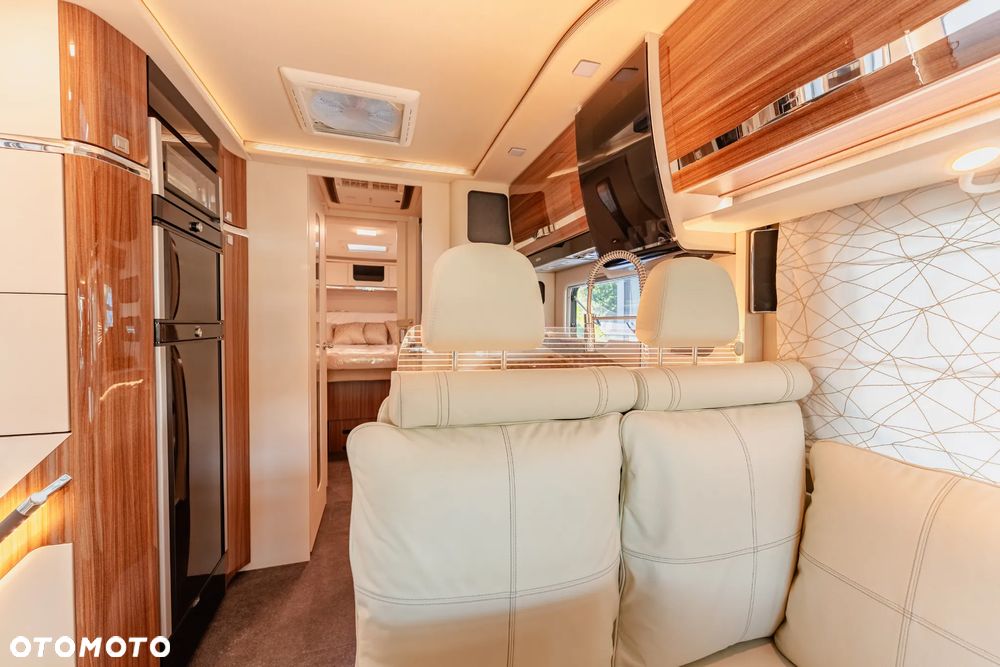 Eura Mobil 890 QB - 11