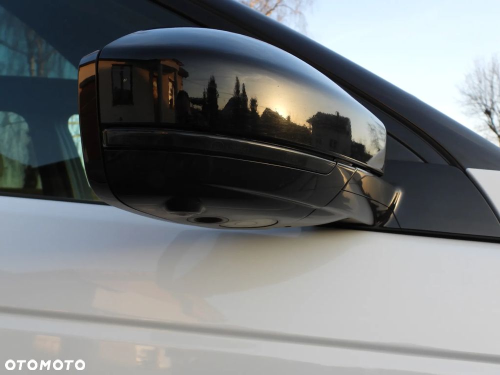 Land Rover Discovery Sport D165 Dynamic SE - 25