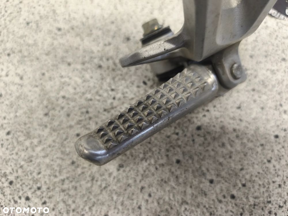 Set prawy tył, podnożek pasażera Honda CBR 600 CBR600 - 8