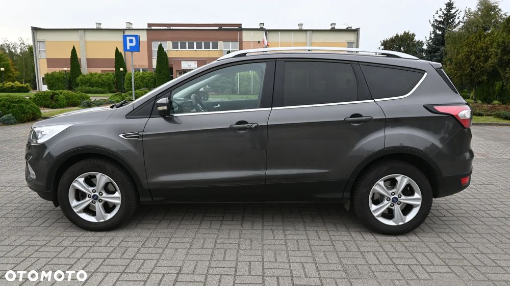 Ford Kuga ver-1-5-ecoblue-titanium - 4