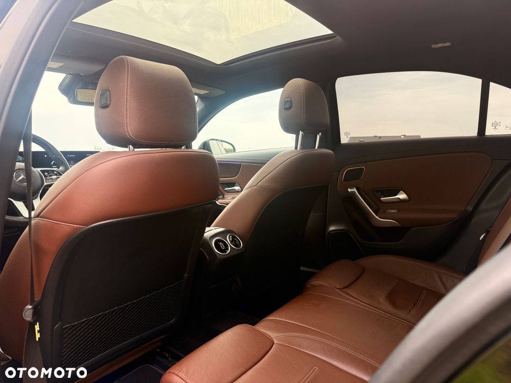 Mercedes-Benz Klasa A 220 AMG Line 7G-DCT - 19