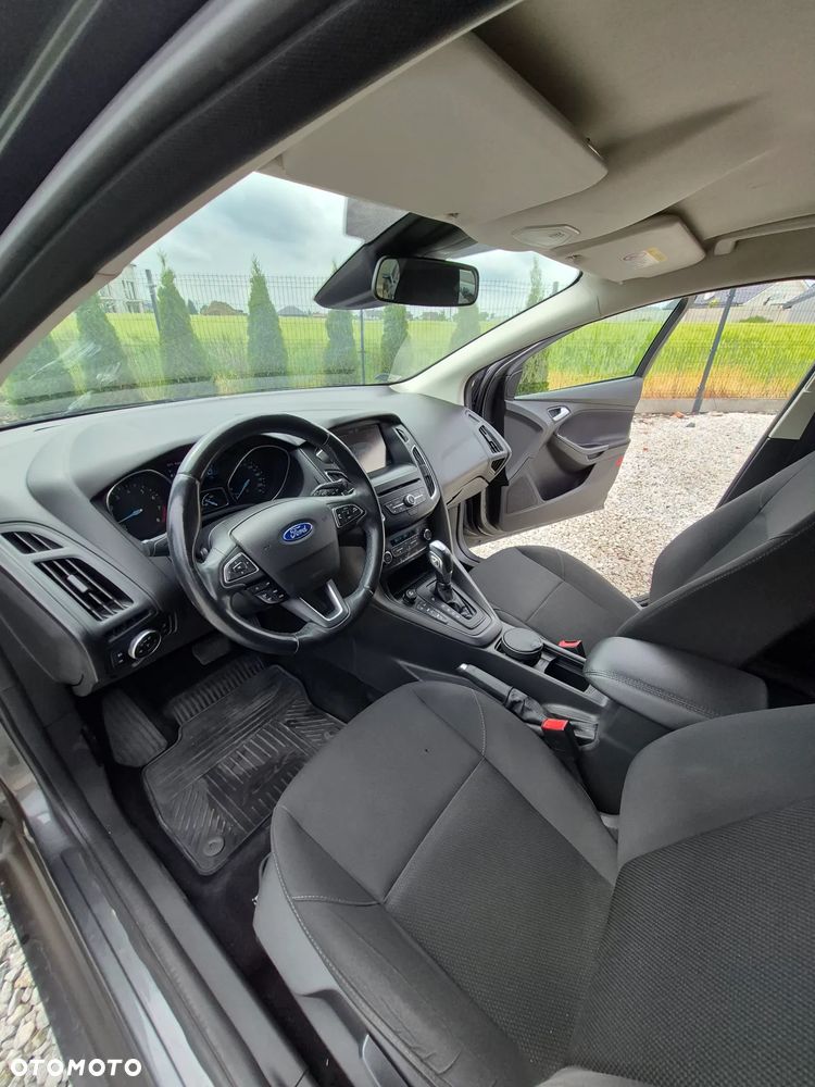 Ford Focus - 24