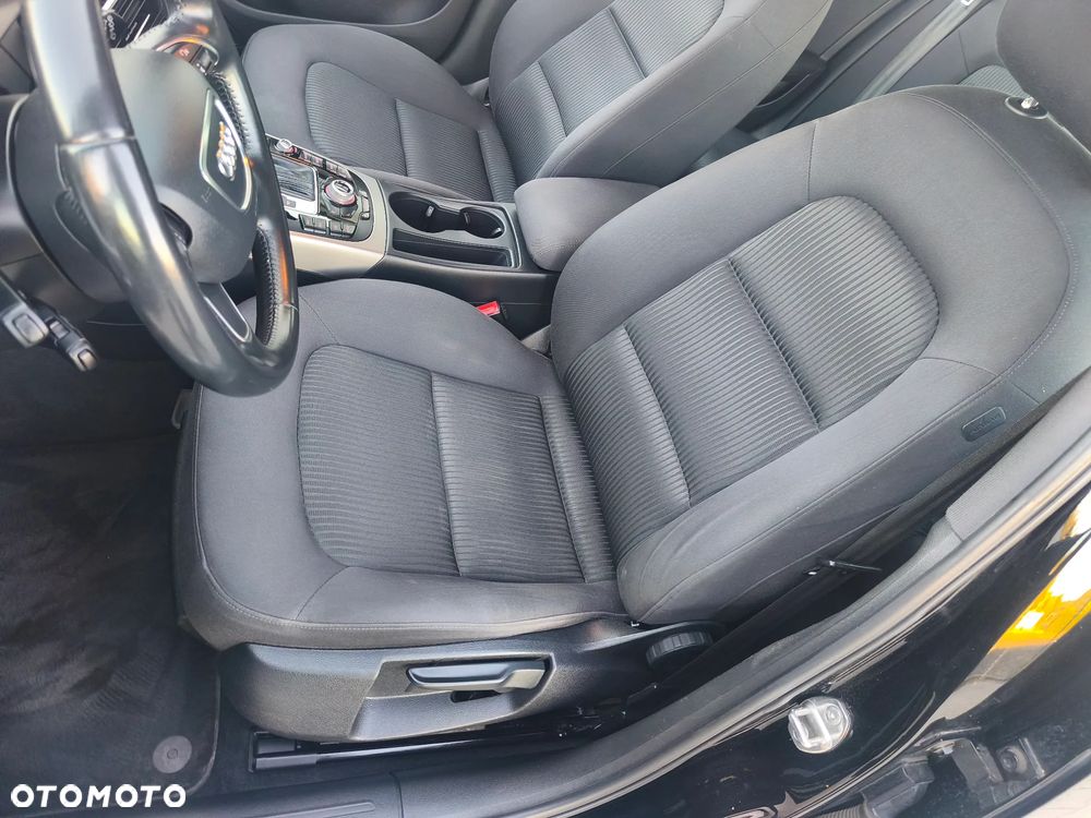 Audi A4 Avant 2.0 TDI Quattro S tronic - 23