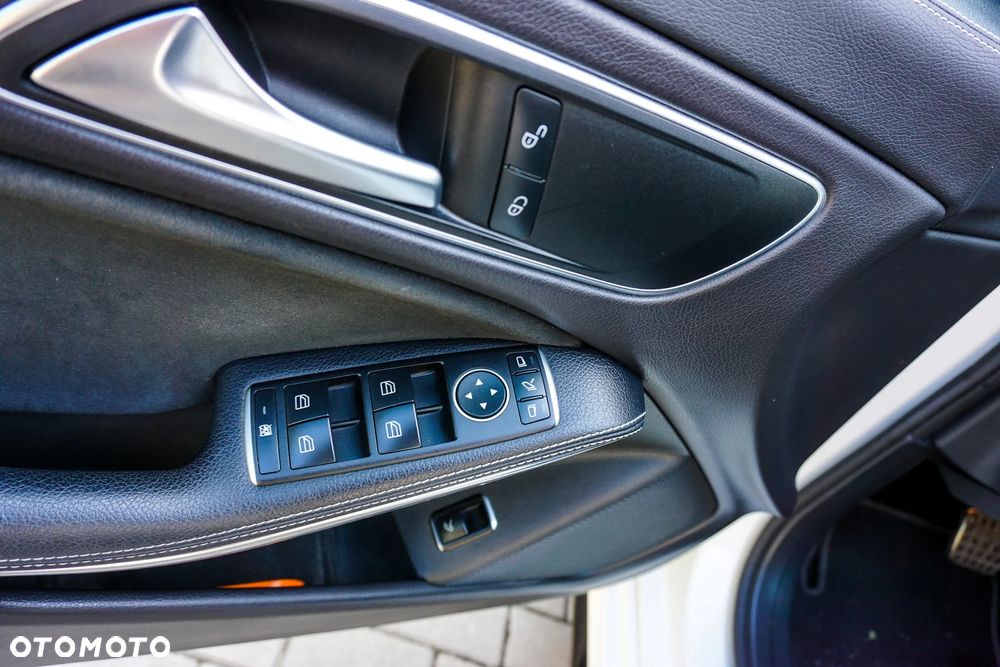 Mercedes-Benz CLA 200 7G-DCT Edition 1 - 23