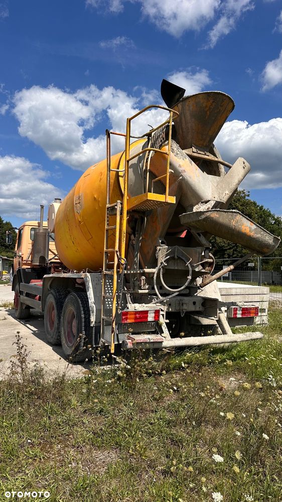 Mercedes-Benz SK 2422 - 4