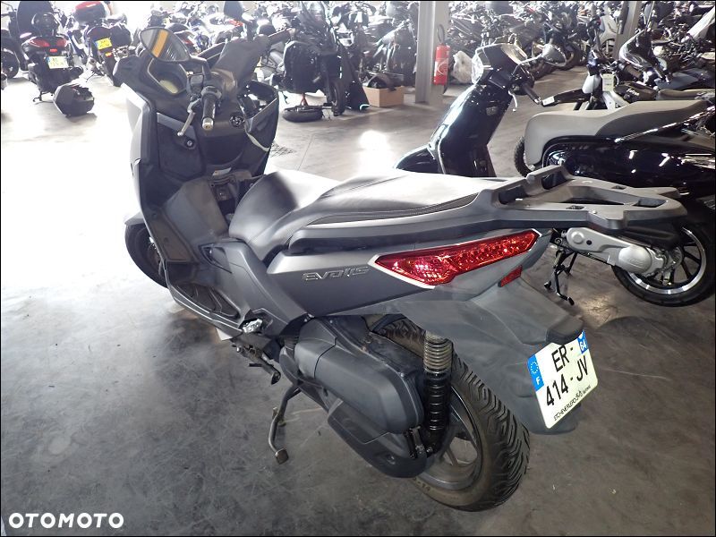 Yamaha X-max - 3