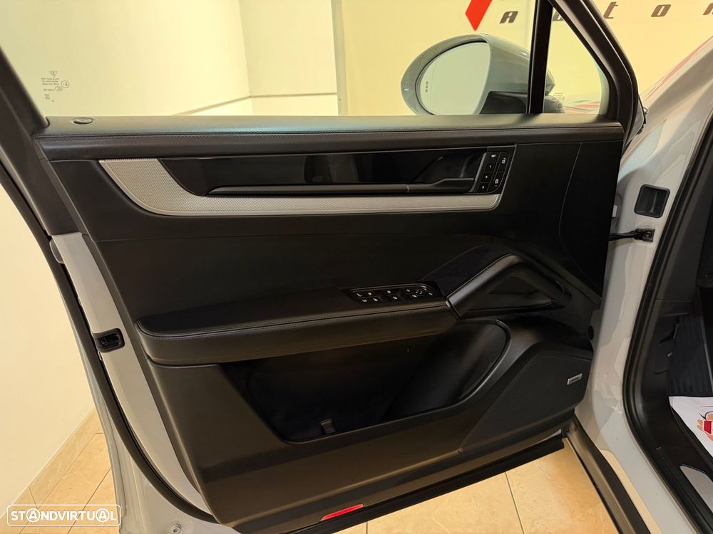 Porsche Cayenne Coupé S E-Hybrid - 20