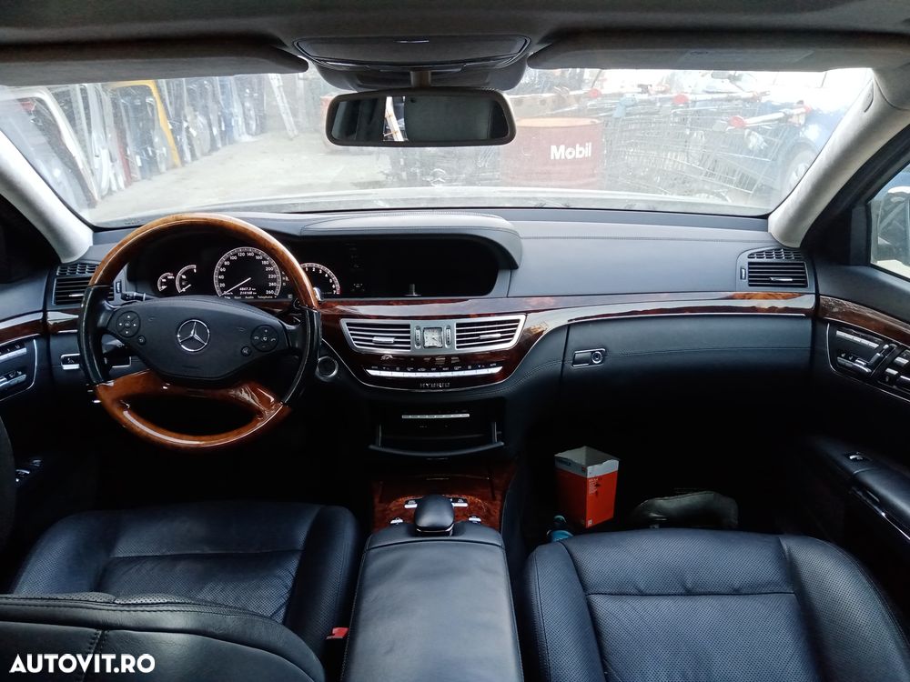 Dezmembrari  Mercedes-Benz S-CLASS (W221)  2005  > 2013 S 400 Hybrid - 7