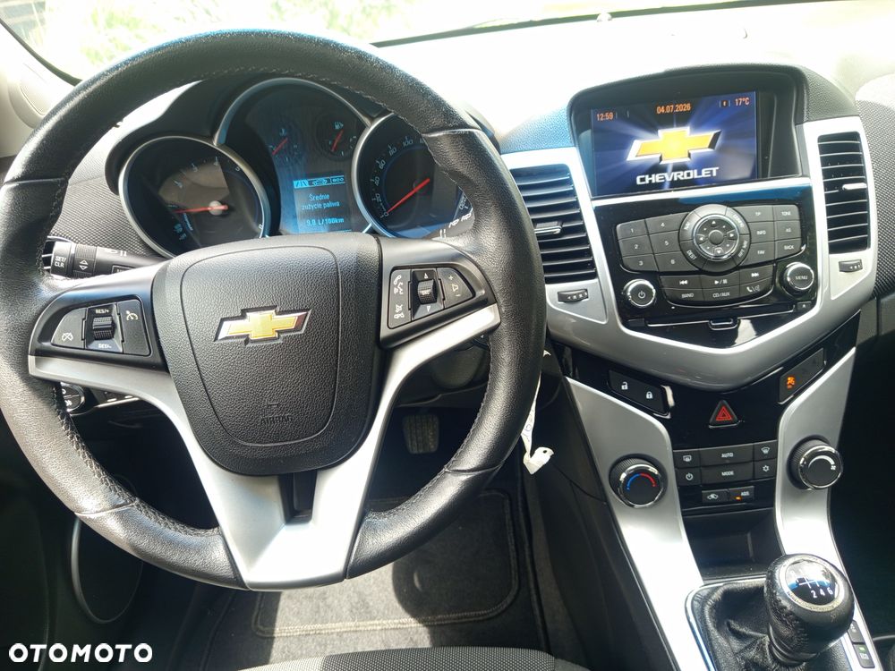 Chevrolet Cruze - 8